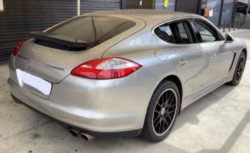 Porsche Panamera S