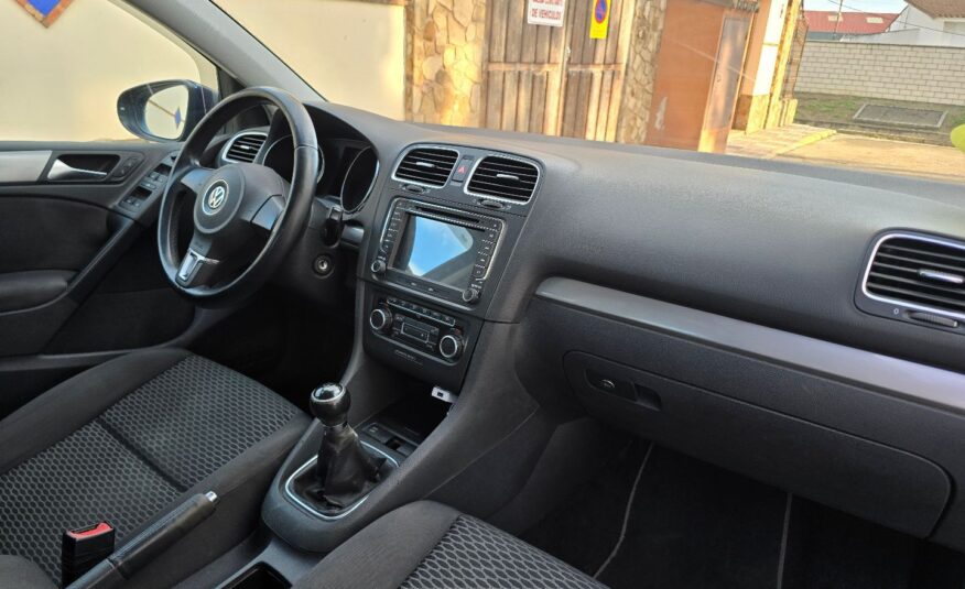 VOLKSWAGEN Golf 2.0Tdi