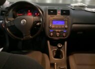 VOLKSWAGEN Golf Sportline 140