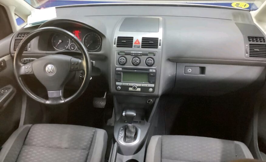 Volkswagen Touran 2.0 tdi