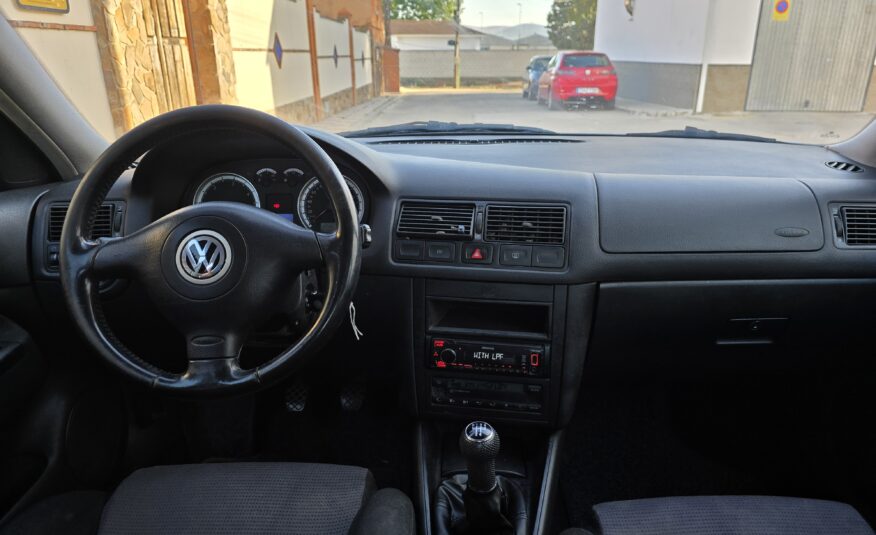 Volkswagen Golf 1.9 Tdi 100