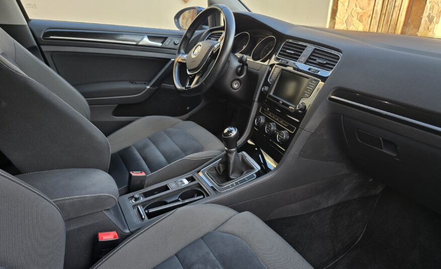 VOLKSWAGEN Golf 1.6 Tdi BMT