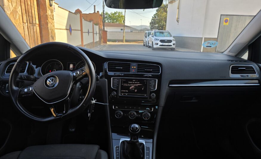 VOLKSWAGEN Golf 1.6 Tdi BMT