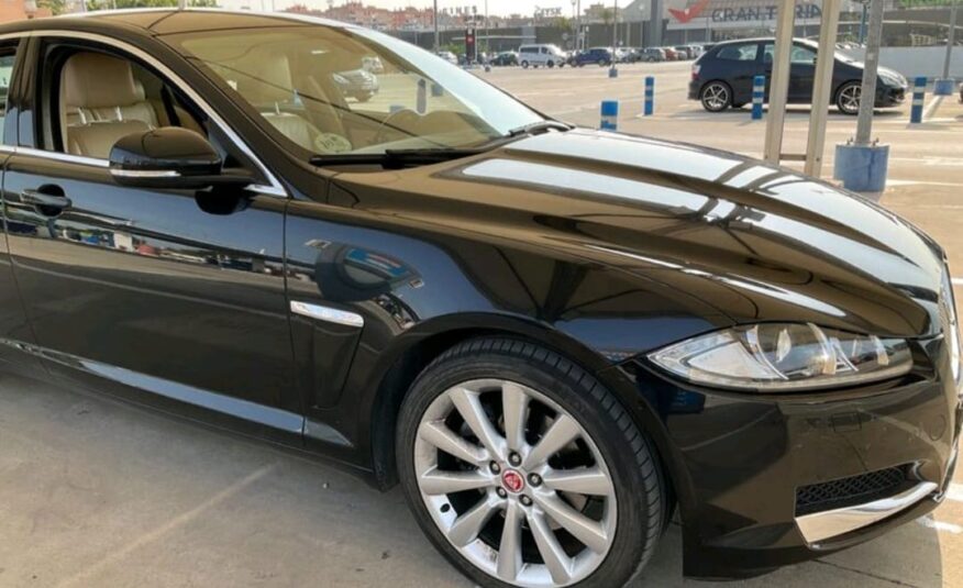 JAGUAR XF 2.2 LUXURY