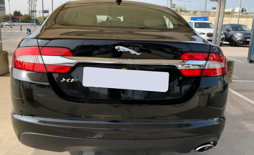 JAGUAR XF 2.2 LUXURY
