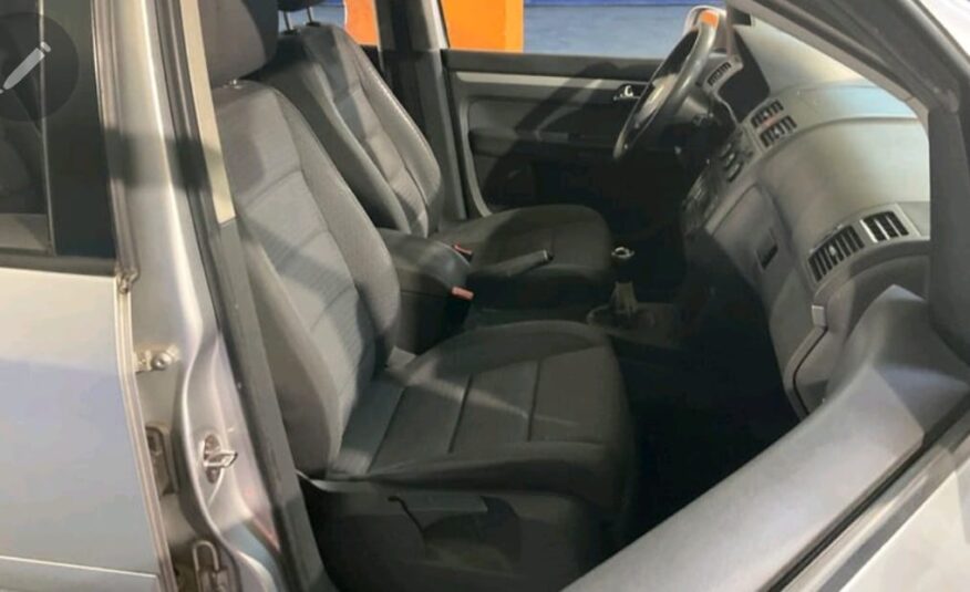 Volkswagen Touran 1.9 7 plazas