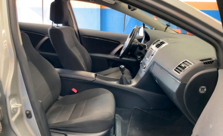 TOYOTA Avensis 2.0D