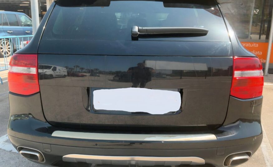 PORSCHE Cayenne Diesel 240