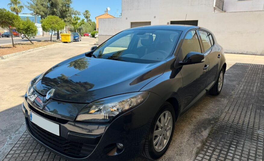 RENAULT Megane Dynamique 1.5 Dci