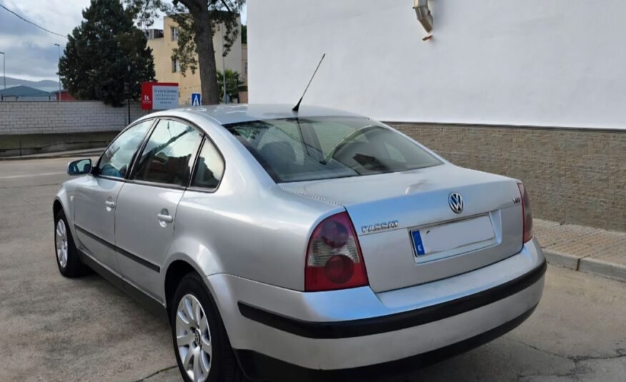 VOLKSWAGEN Passat 1.9 tdi