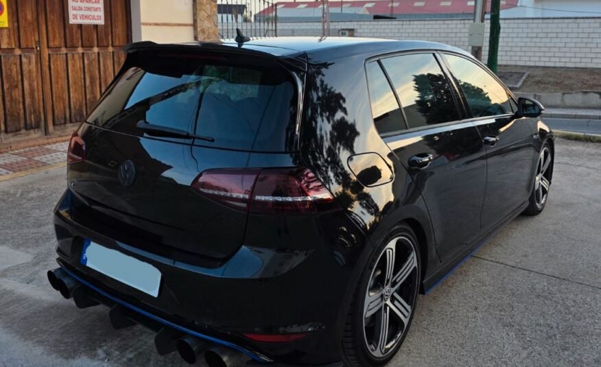 Volkswagen Golf R Tsi 300