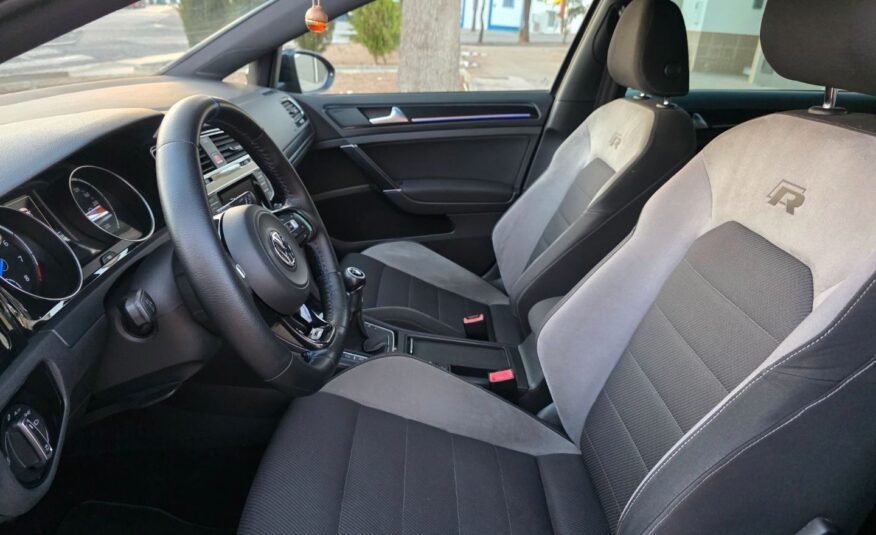 Volkswagen Golf R Tsi 300