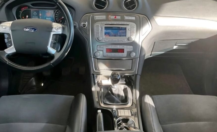 Ford Mondeo 2.0 TDCI TITANIUM