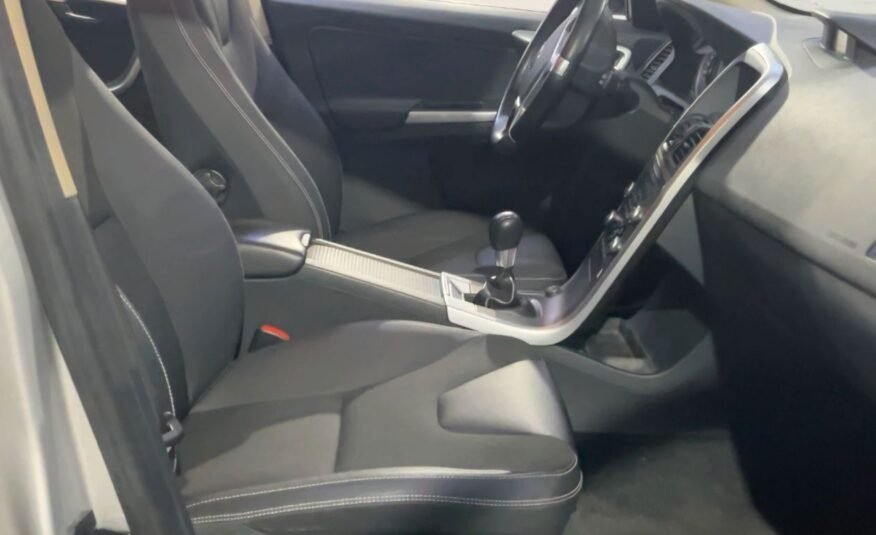 VOLVO XC60 2.4D momentun