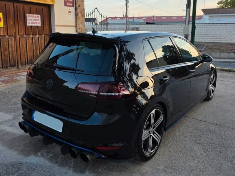 VOLKSWAGEN Golf R Tsi 300
