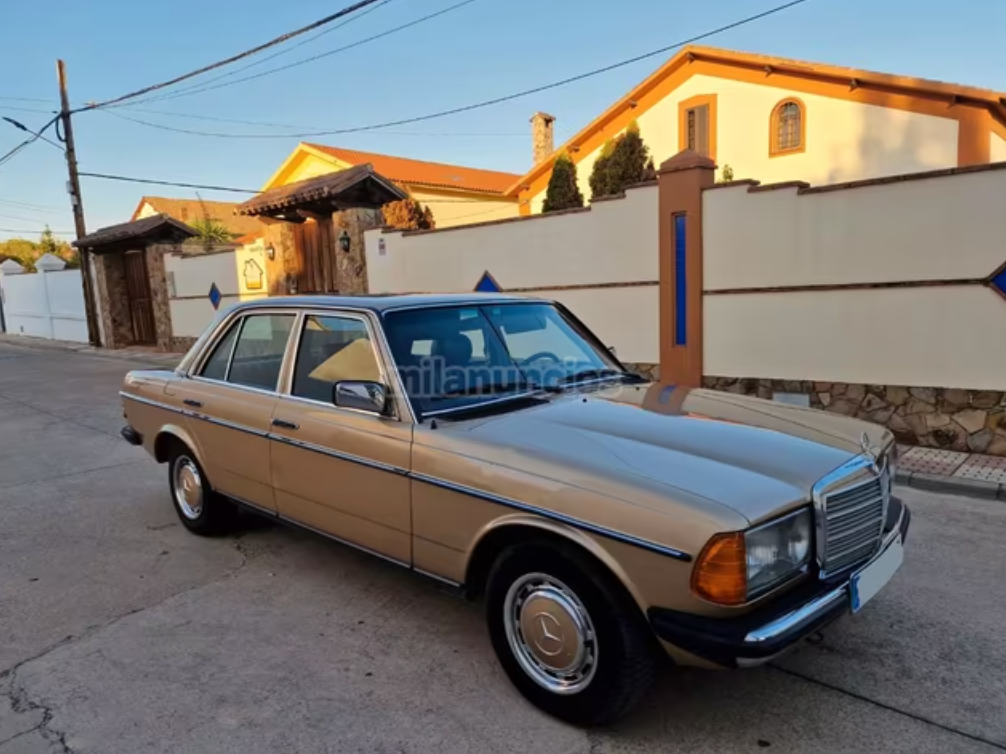 MERCEDES-BENZ 240D