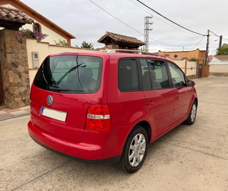 VOLKSWAGEN Touran 2.0 tdi 140