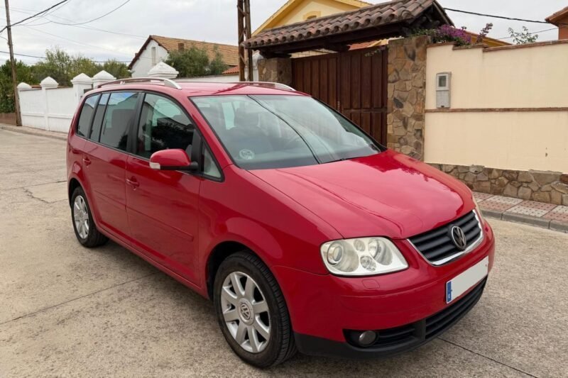 VOLKSWAGEN Touran 2.0 tdi 140