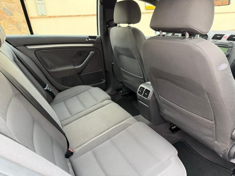 VOLKSWAGEN Touran 2.0 tdi 140