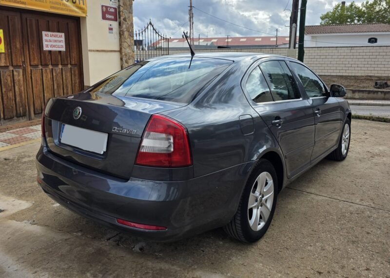 SKODA Octavia 2.0 tdi 140