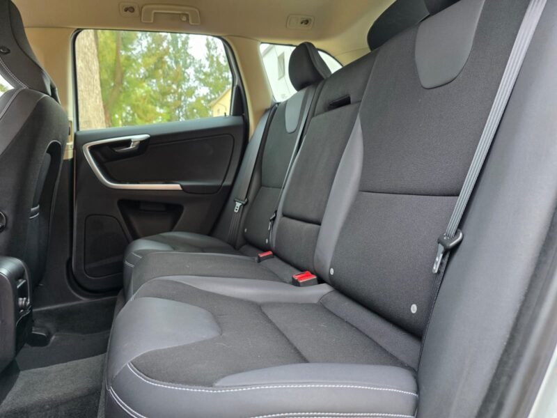 VOLVO XC60 2.4D momentun