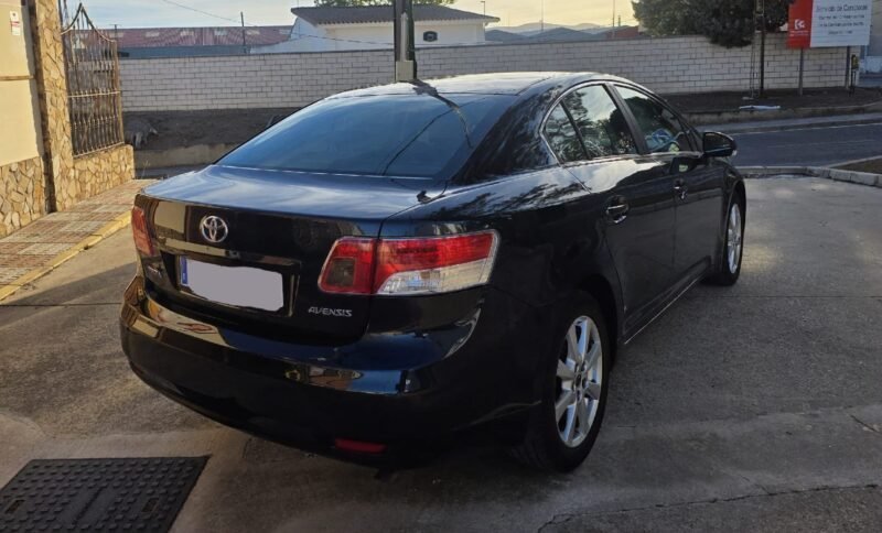TOYOTA Avensis 2.0 D-4D