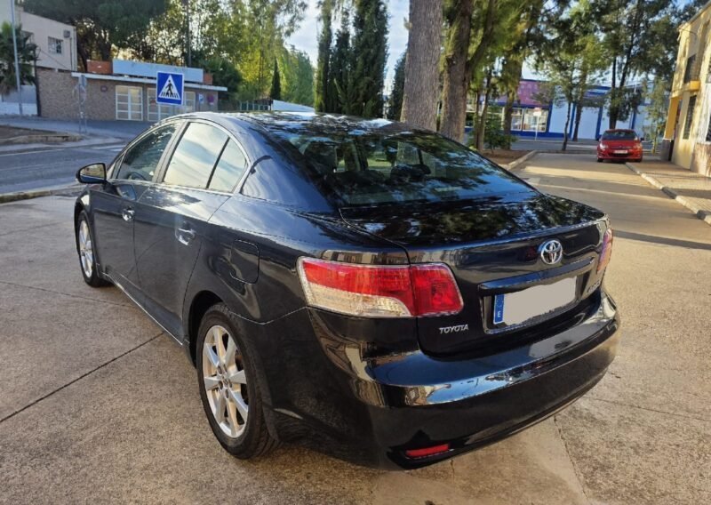 TOYOTA Avensis 2.0 D-4D