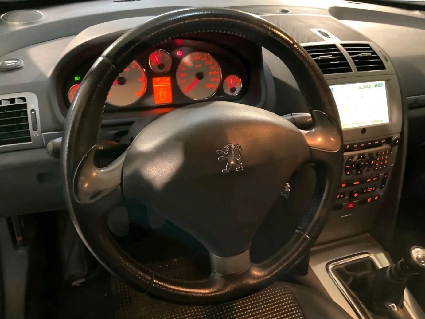 PEUGEOT 407 2.0 HDI Sport