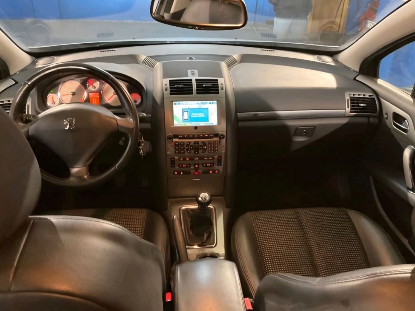 PEUGEOT 407 2.0 HDI Sport