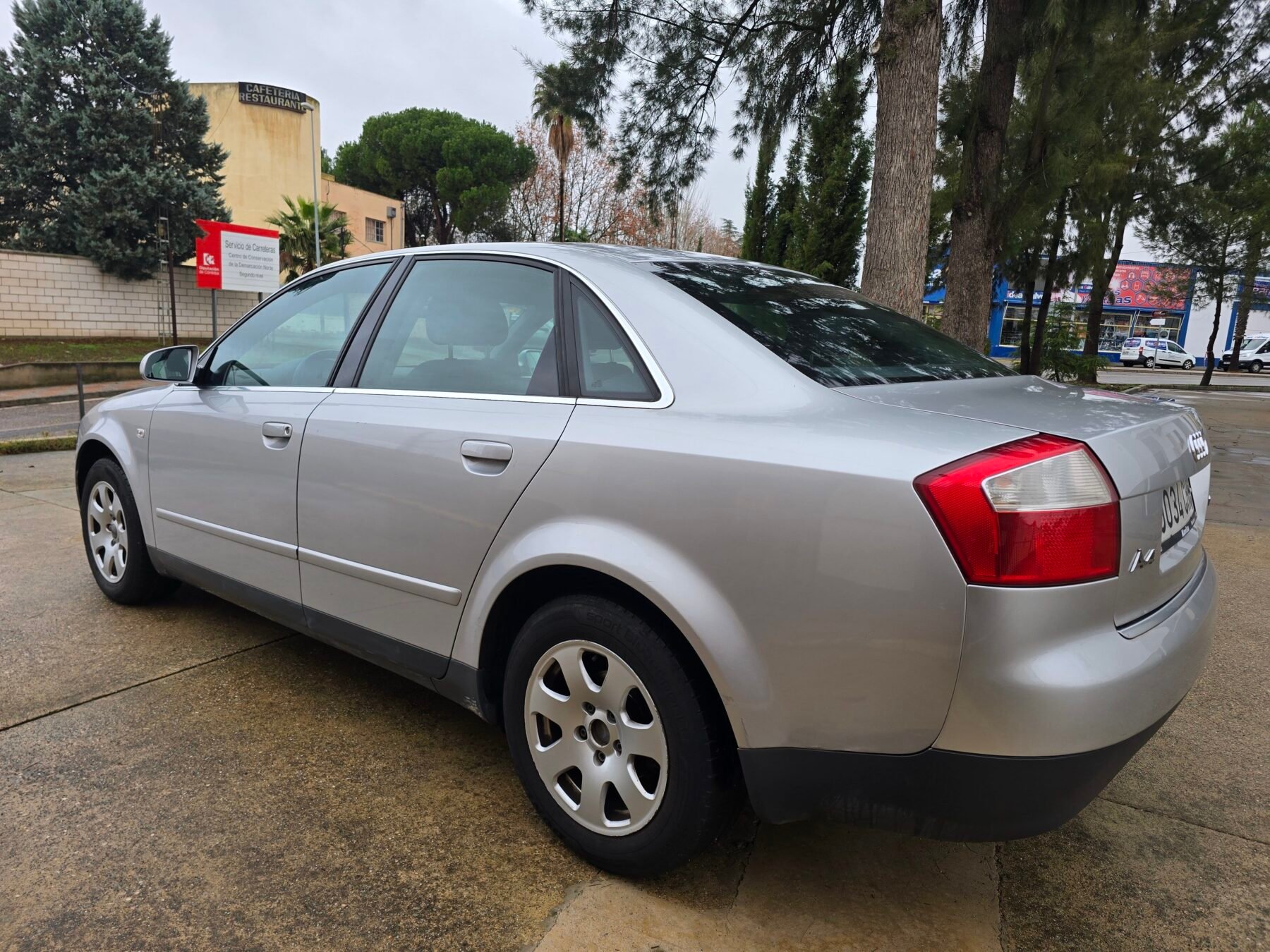 AUDI A4 1.9 TDI 130cv 