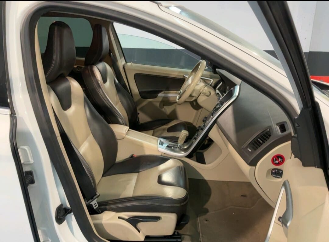 VOLVO XC60 Volvo xC60 2.4D D5 