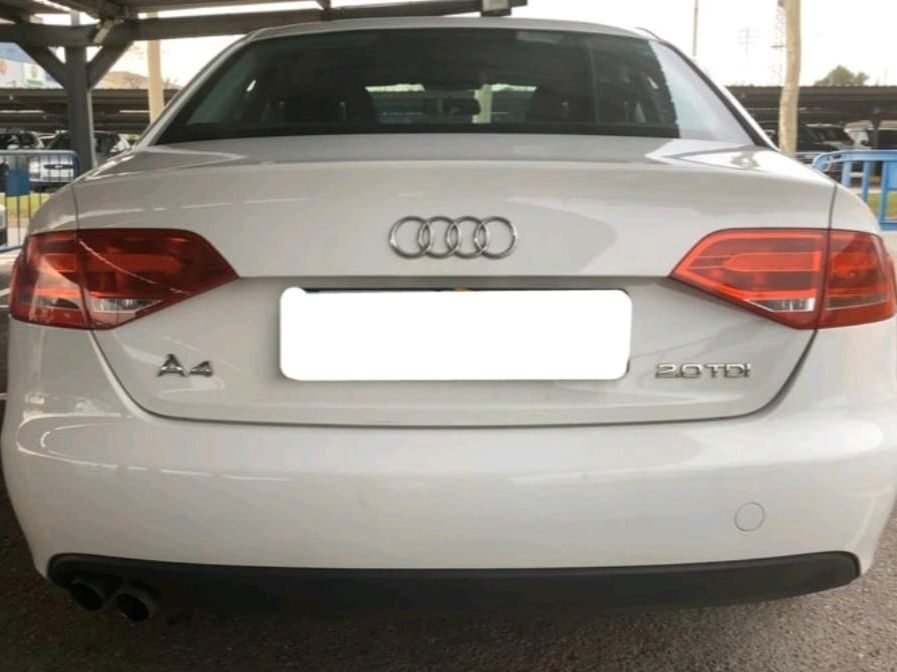 AUDI A4 2.0 Tdi 143