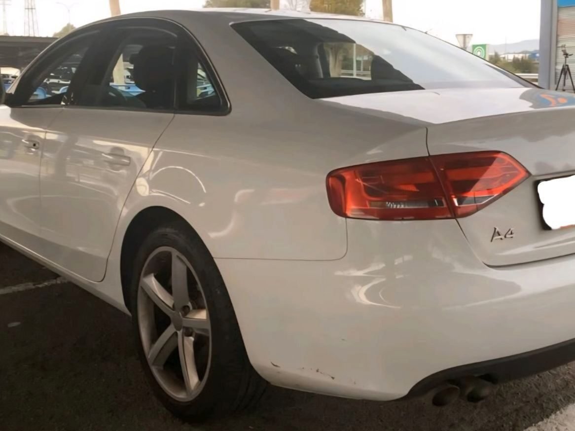 AUDI A4 2.0 Tdi 143