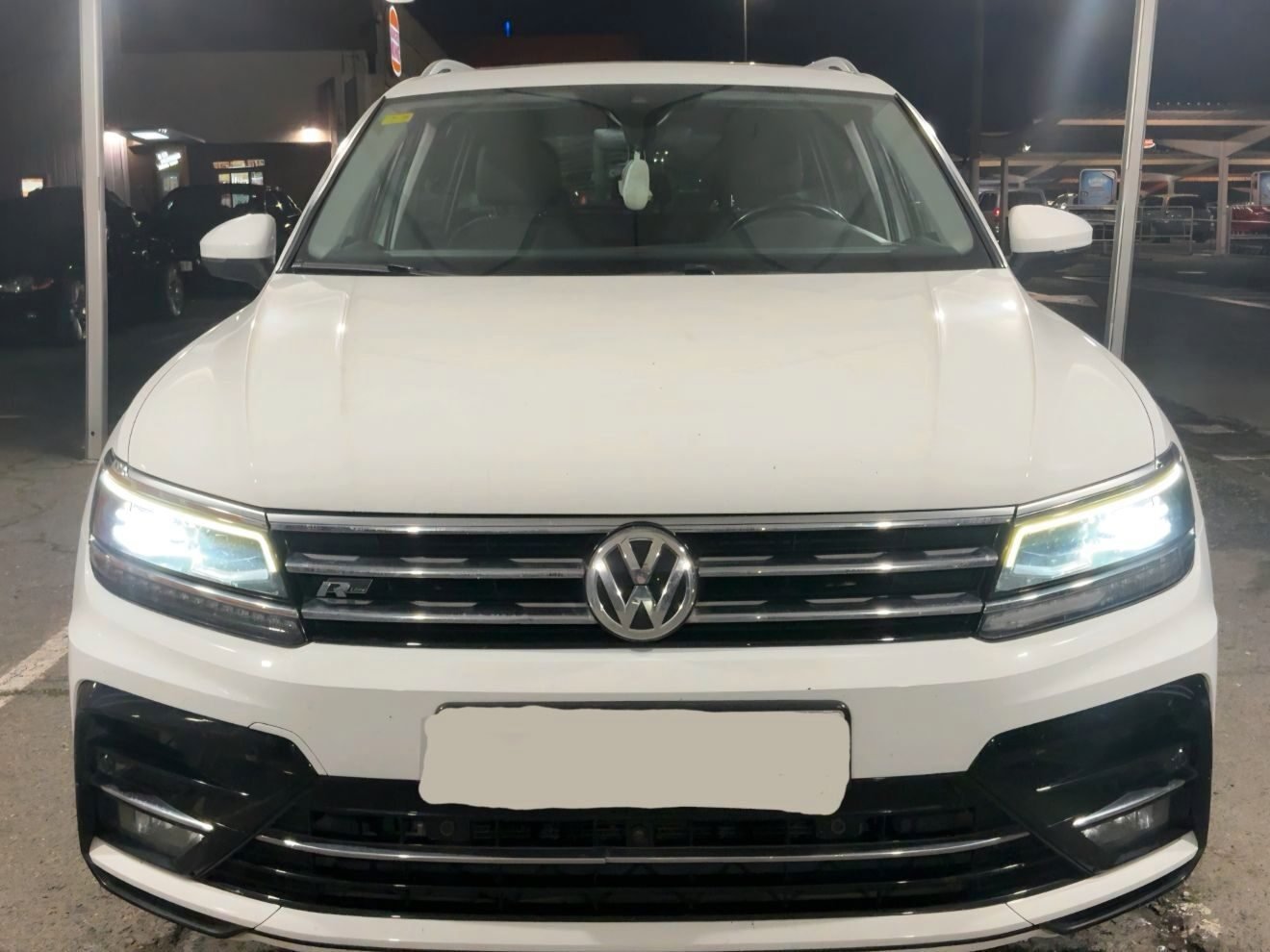 VOLKSWAGEN Tiguan Sport
