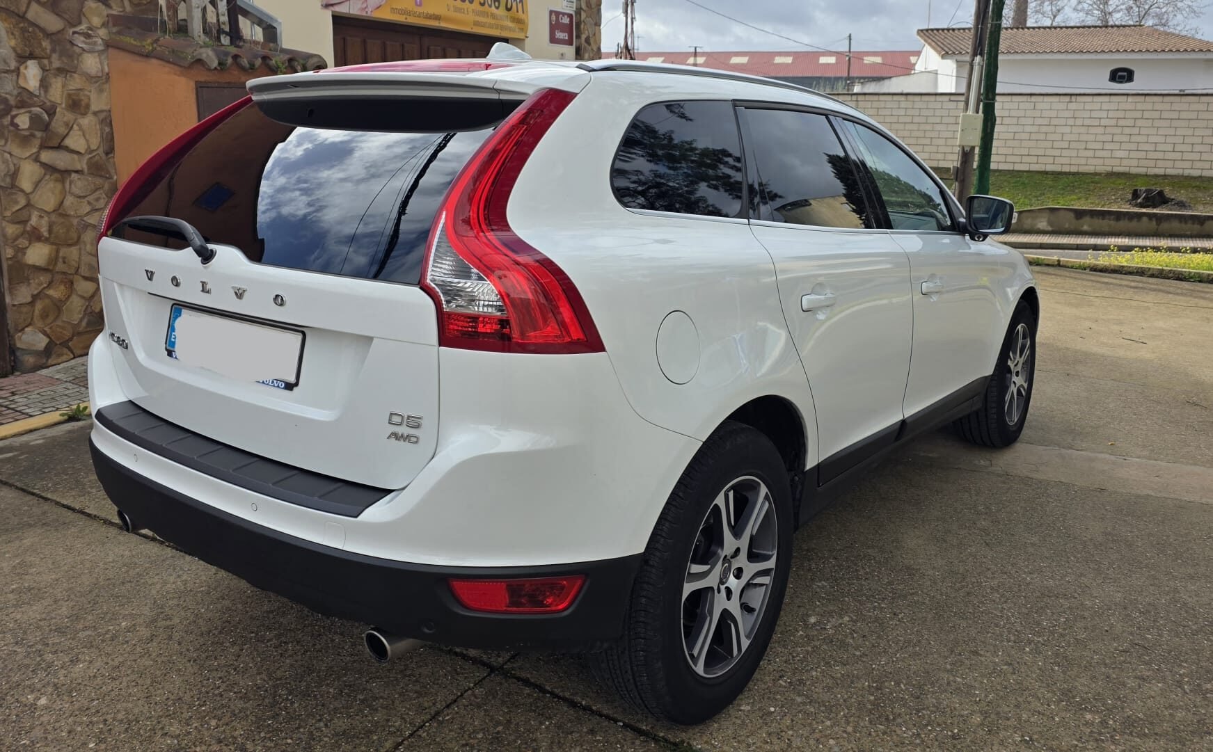 VOLVO XC60 Momentum