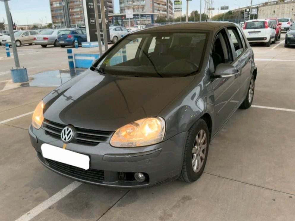 VOLKSWAGEN Golf 1.9 tdi Sportline
