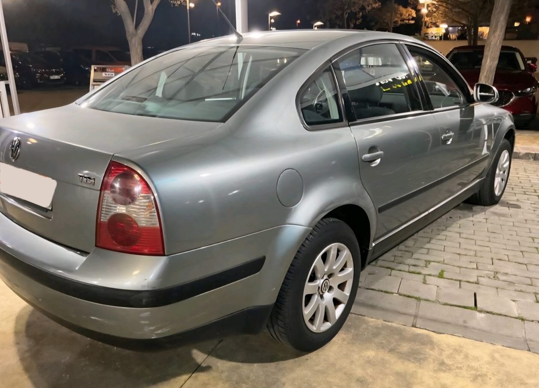 VOLKSWAGEN Passat 1.9 tdi