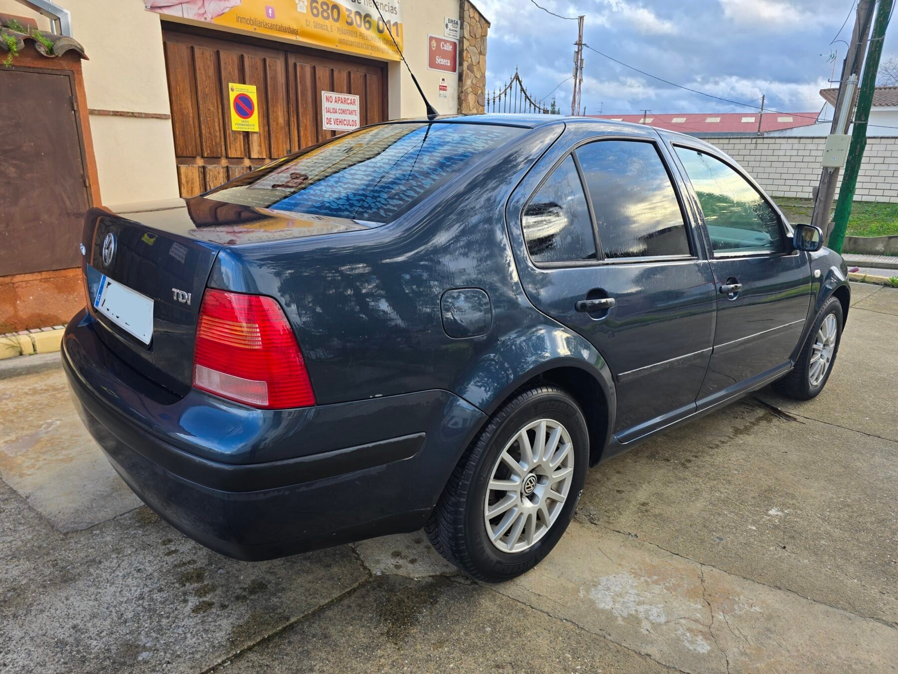 VOLKSWAGEN Bora 1.9 TDI 