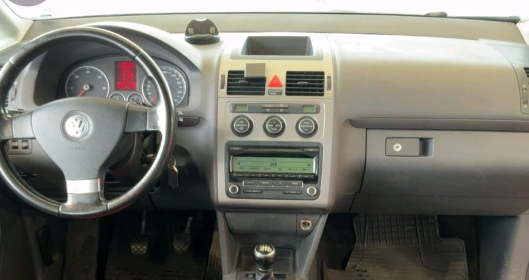 VOLKSWAGEN Touran 1.9 Tdi Advance