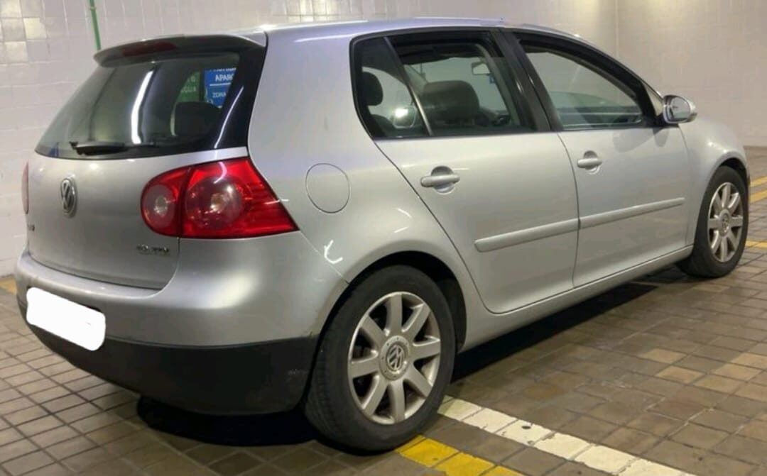 VOLKSWAGEN Golf 1.9 Tdi Sportline DSG