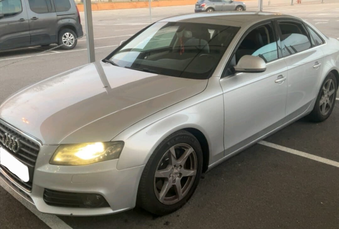 AUDI A4 2.0 tdi 