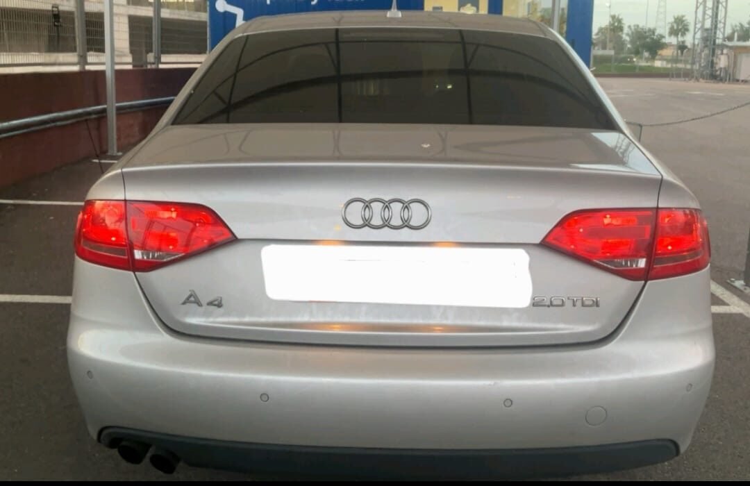 AUDI A4 2.0 tdi 