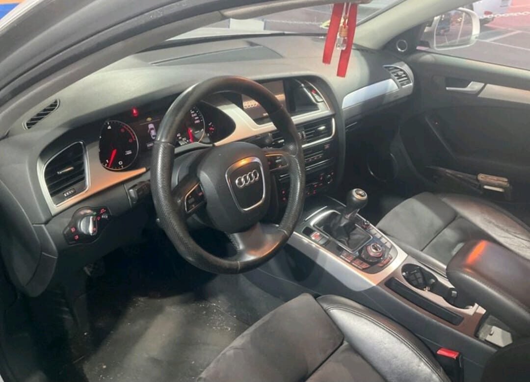 AUDI A4 2.0 tdi 