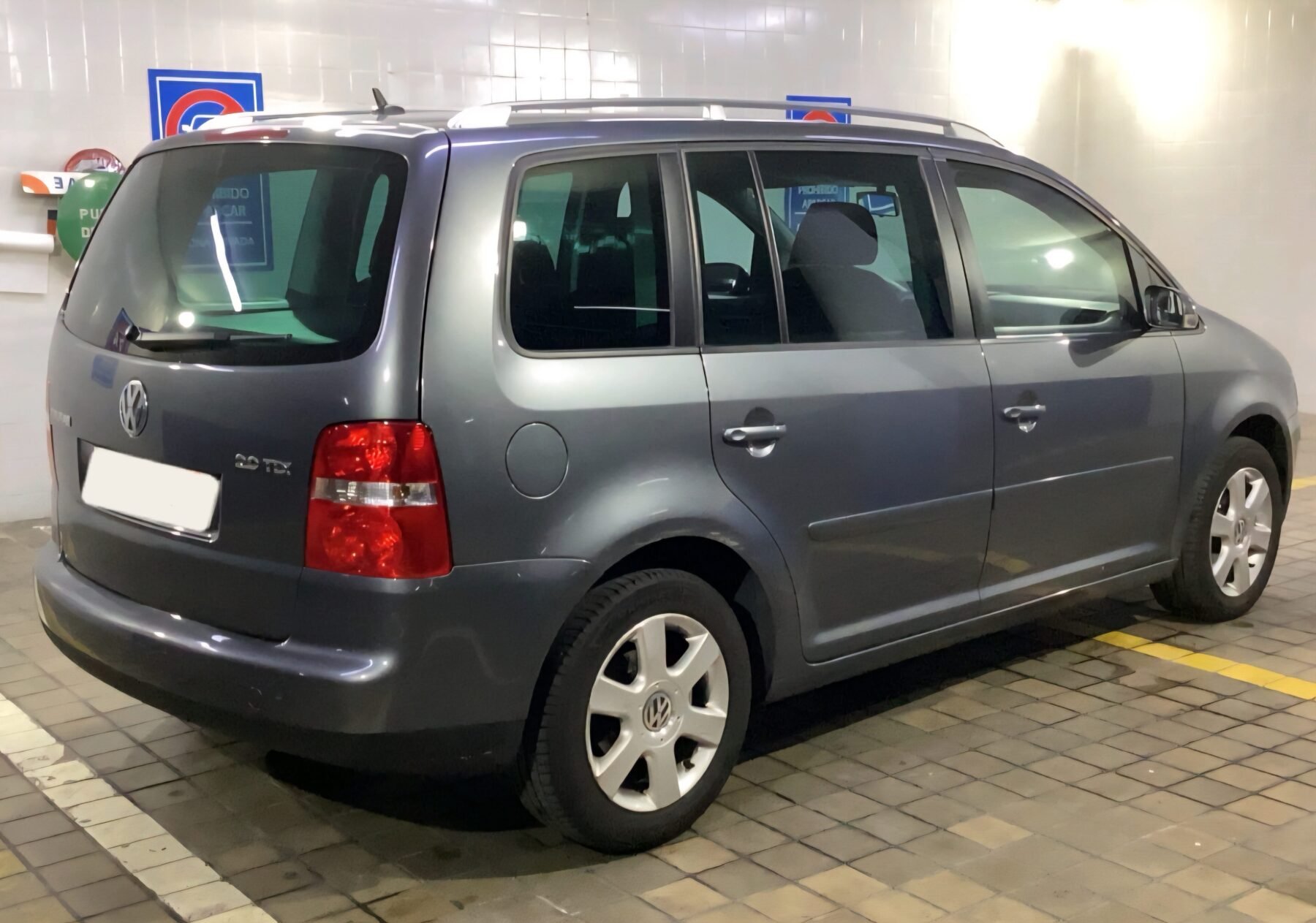 VOLKSWAGEN Touran 2.0 Tdi Highline 