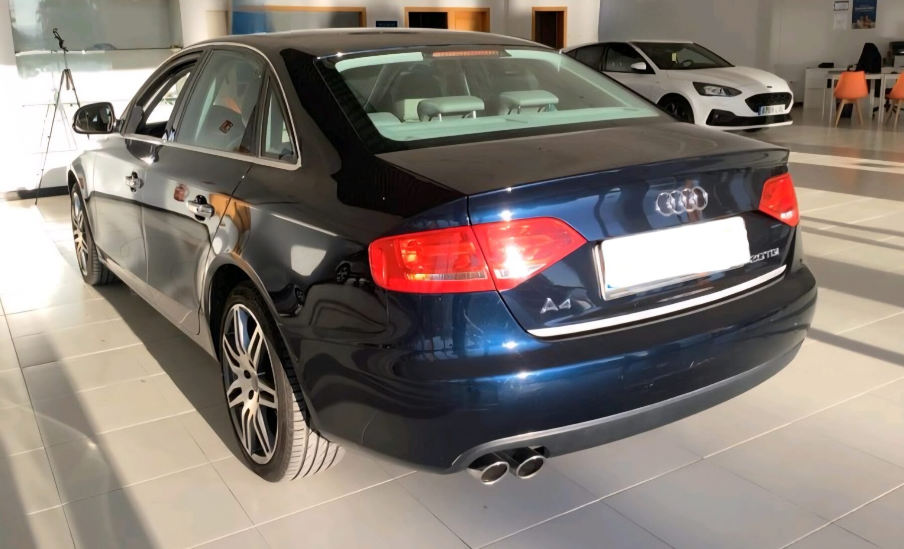 AUDI A4 2.0 tdi 