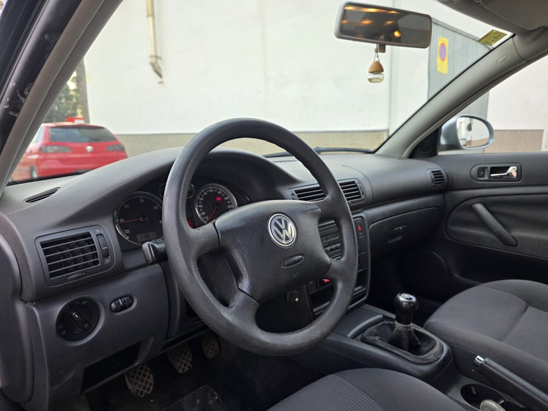VOLKSWAGEN Passat 1.9 Tdi
