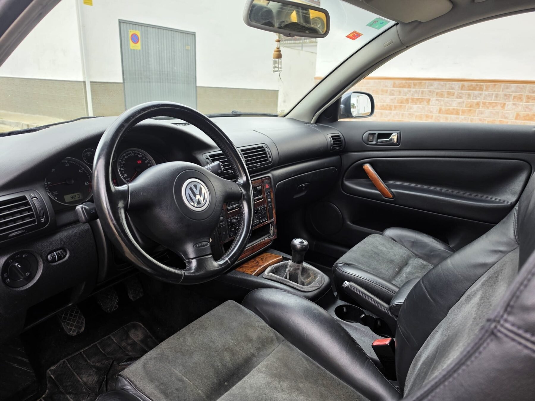 VOLKSWAGEN Passat 1.9 Tdi 