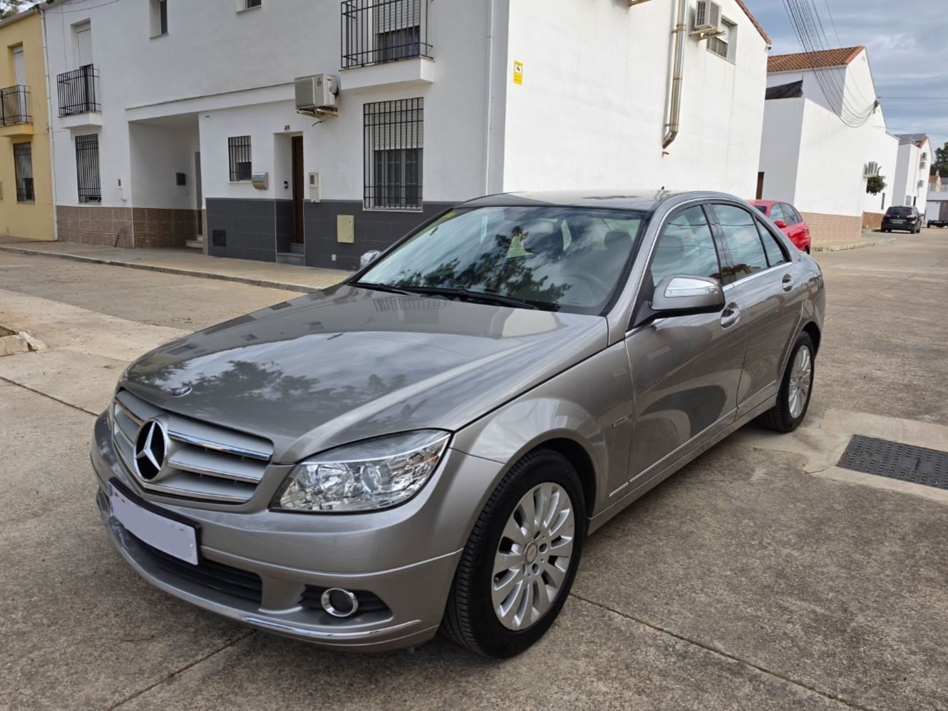 MERCEDES-BENZ C220 Elegance 