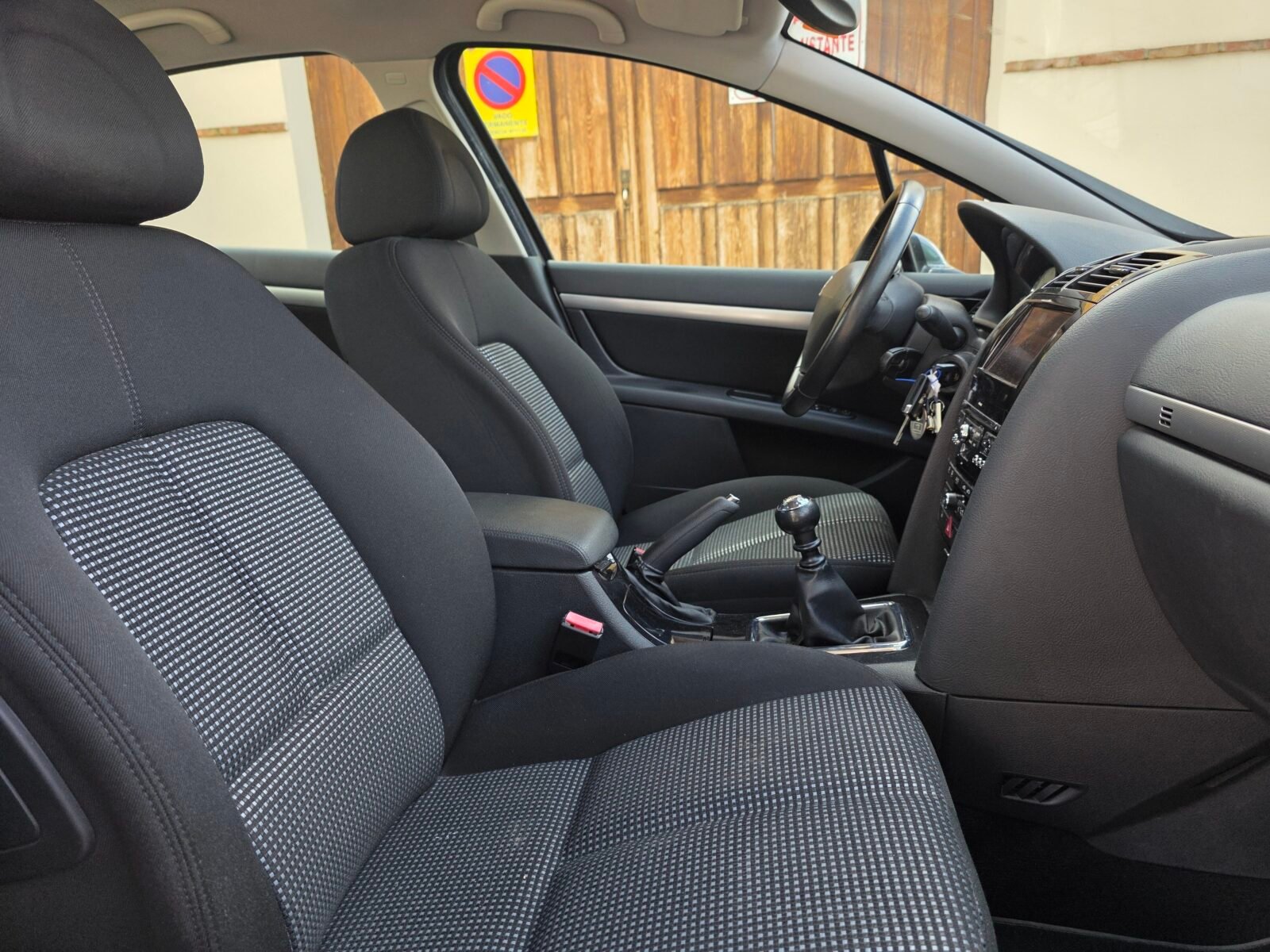 PEUGEOT 407 2.0 Hdi 