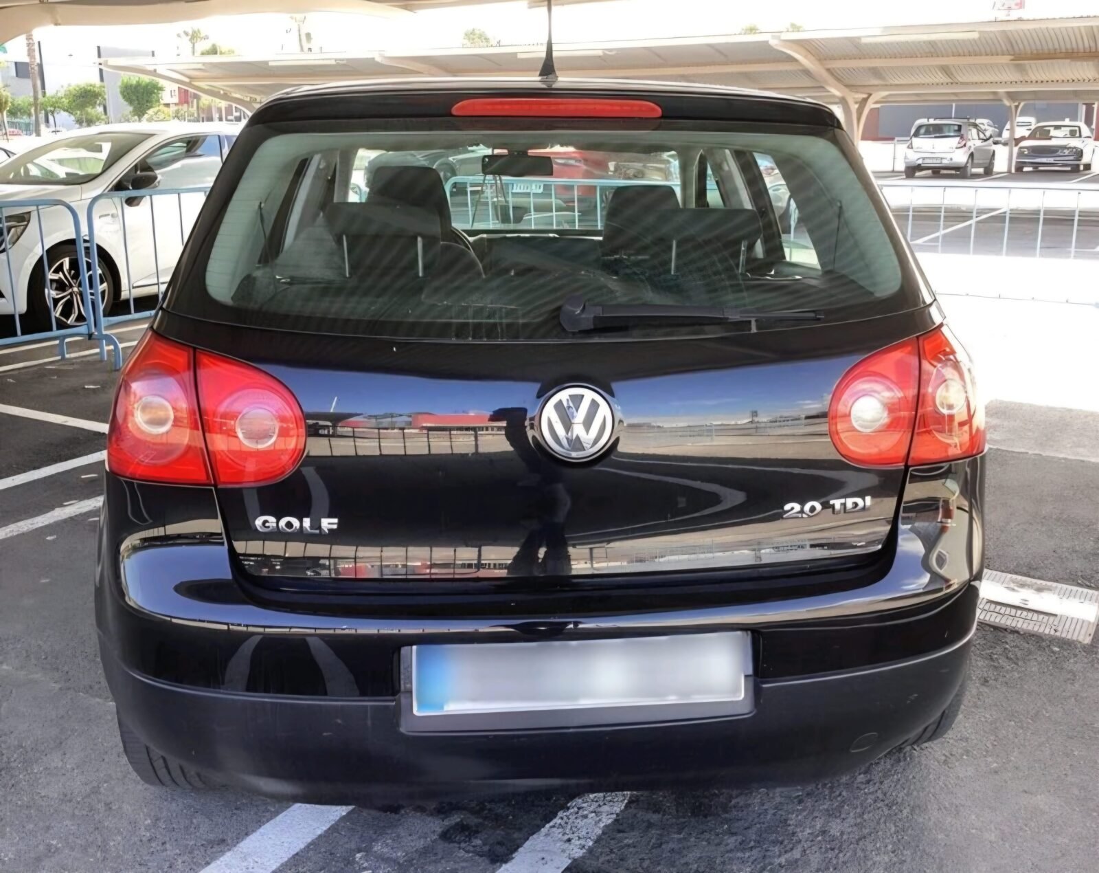 VOLKSWAGEN Golf Highline 